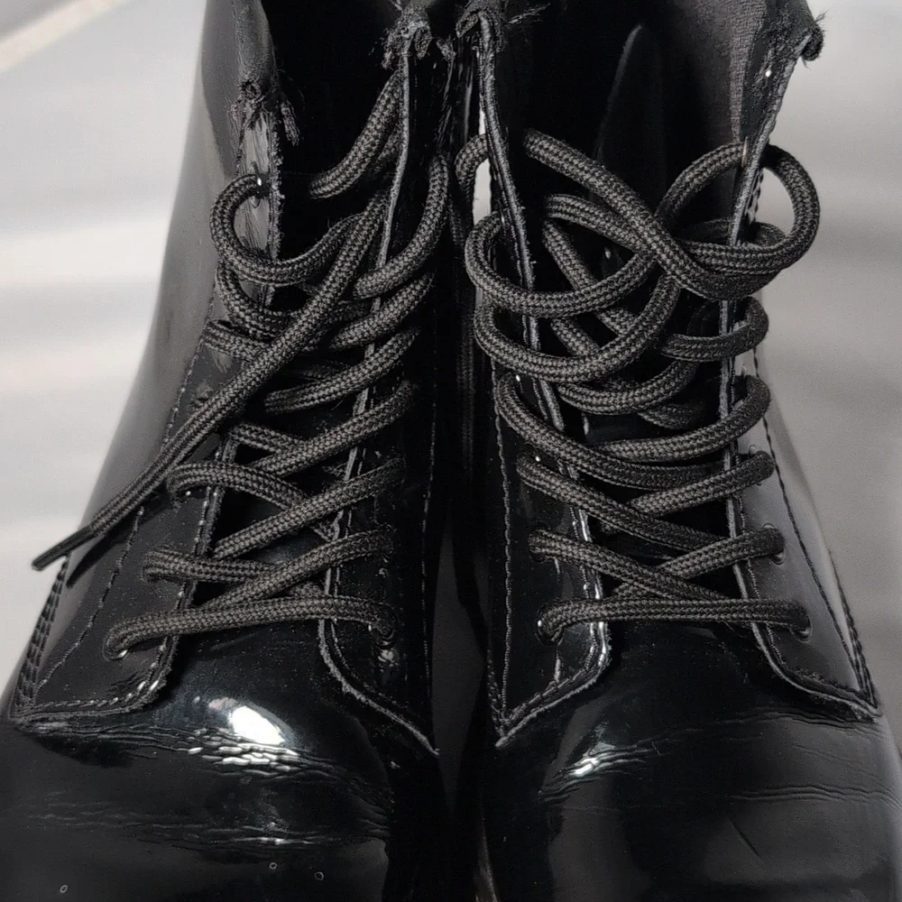 Dr. Martens Black Patent Leather Boots 1460J  Size 4 M/ 5L Junior